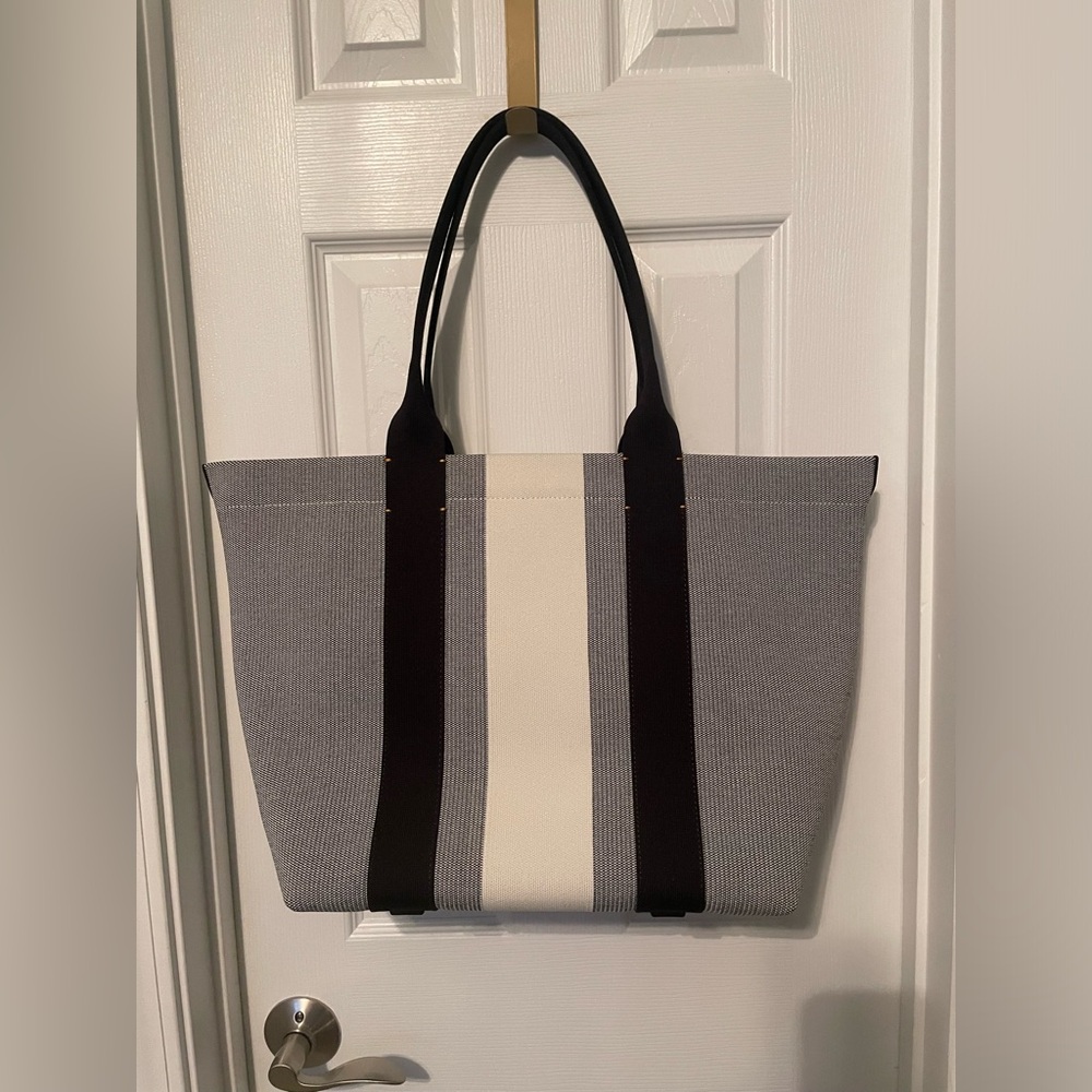 Rothy’s Grey Mist Essential Tote - Picture 4 of 5